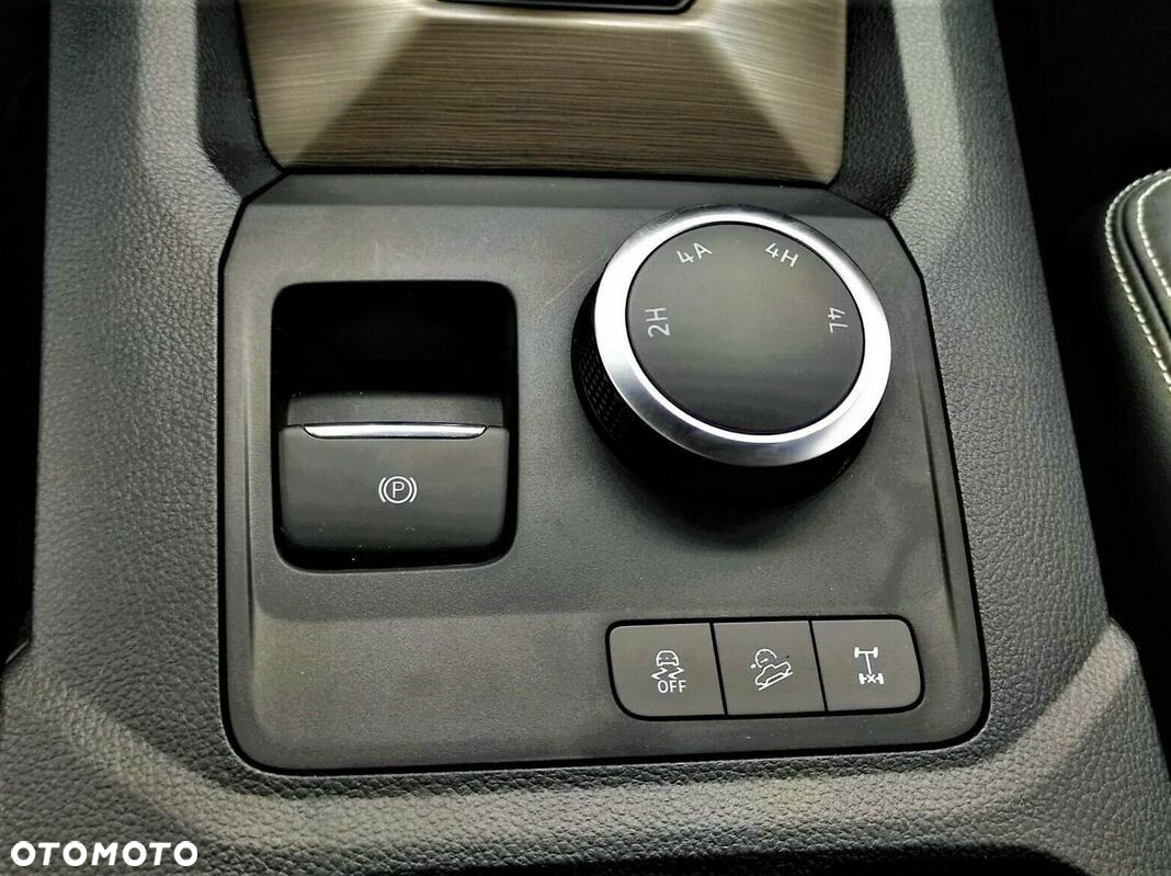 Volkswagen Amarok - 14