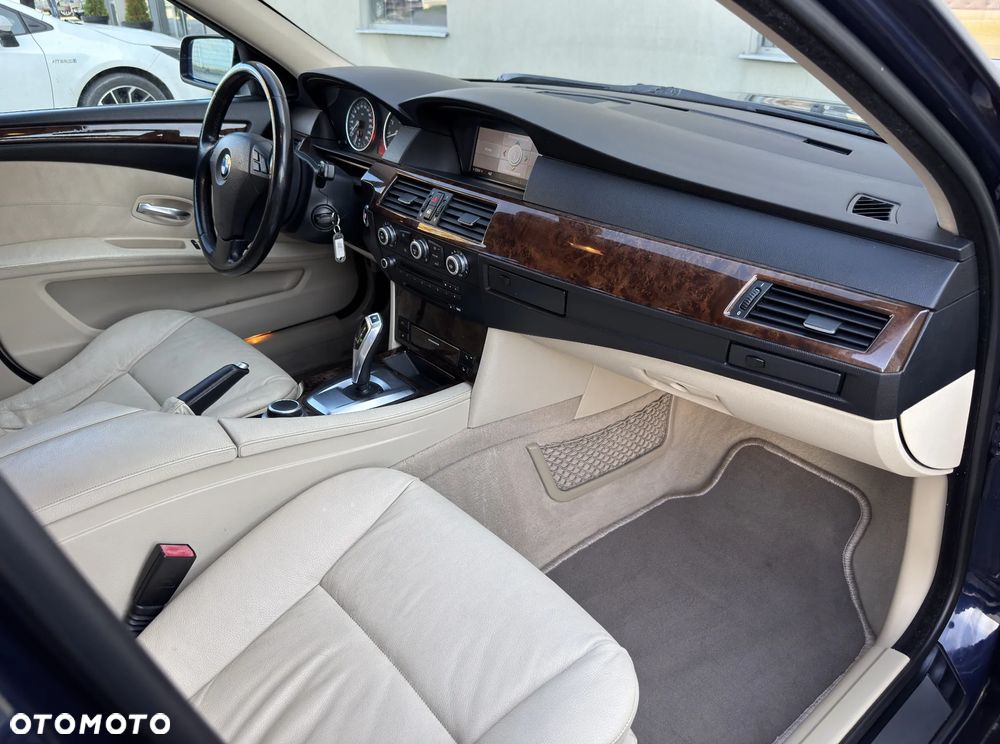 BMW Seria 5 5er Touring Edition Sport - 30