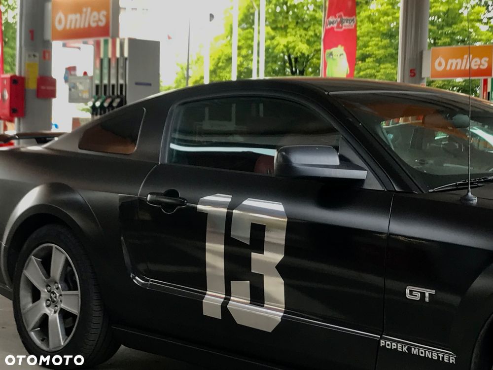 Ford Mustang - 21