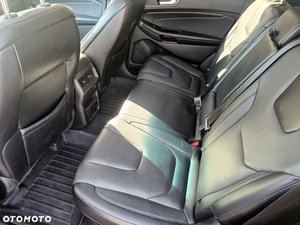 Ford Edge - 18