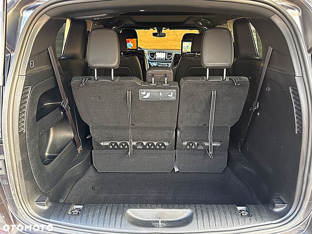 Chrysler Pacifica - 25
