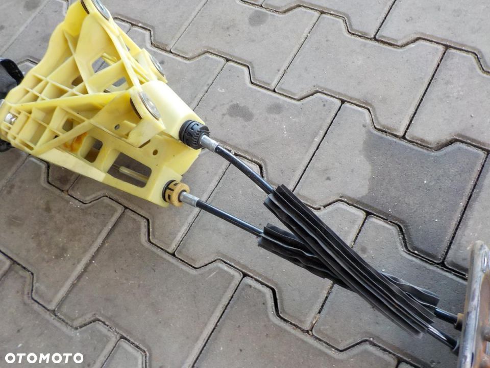 VW T5 1.9 TDI LINKA LINKI ZMIANY BIEGÓW LEWAREK 5B - 3