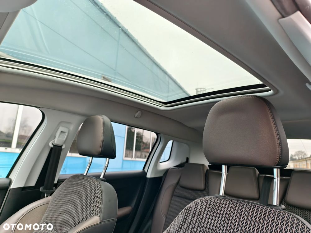 Peugeot 2008 e-HDi FAP 115 STOP & START Allure - 31