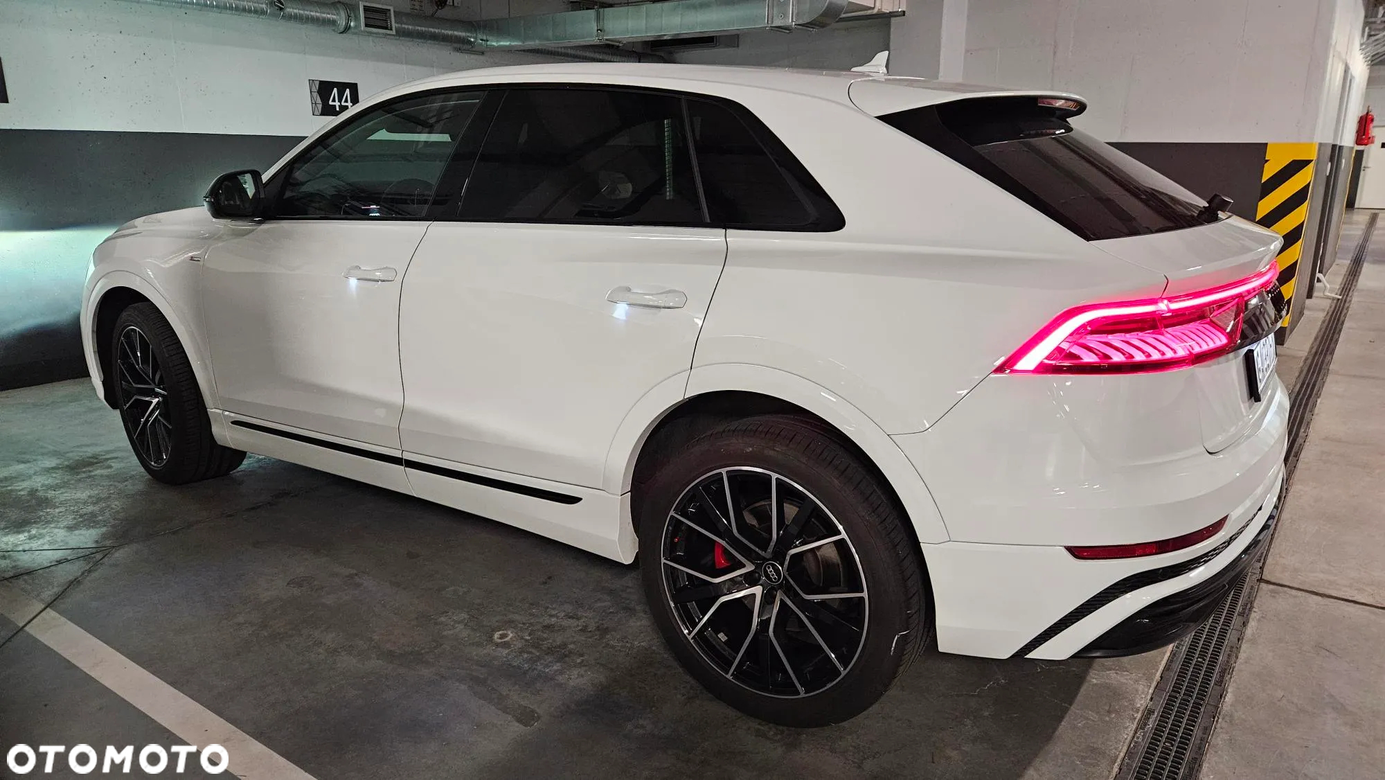 Audi Q8 - 6