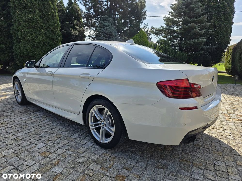 BMW Seria 5 525d xDrive - 5