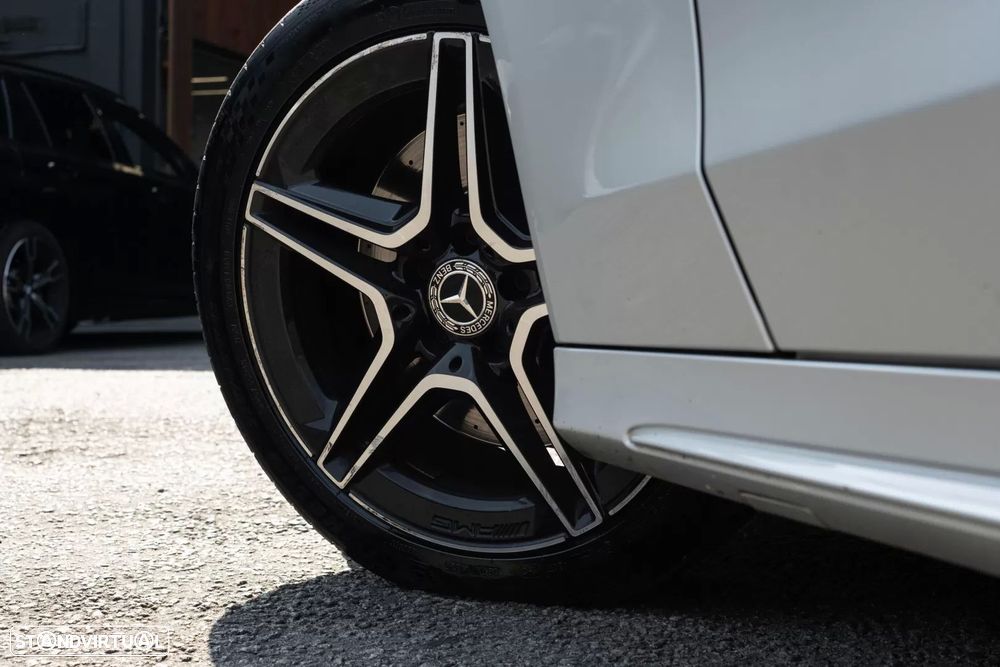 Mercedes-Benz C 300 de AMG Line - 9