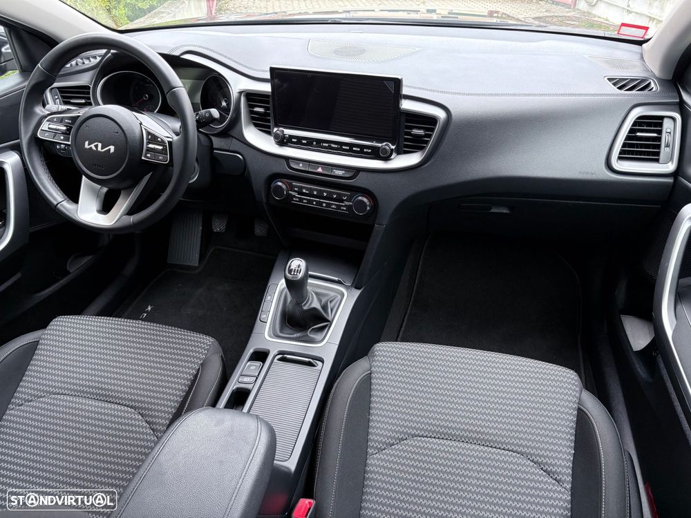 Kia XCeed 1.5 T-GDI Sport - 28