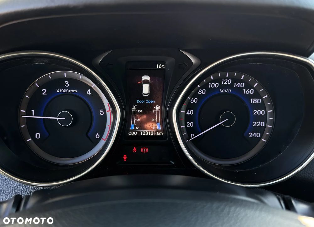 Hyundai i30 1.6 CRDi Premium - 29