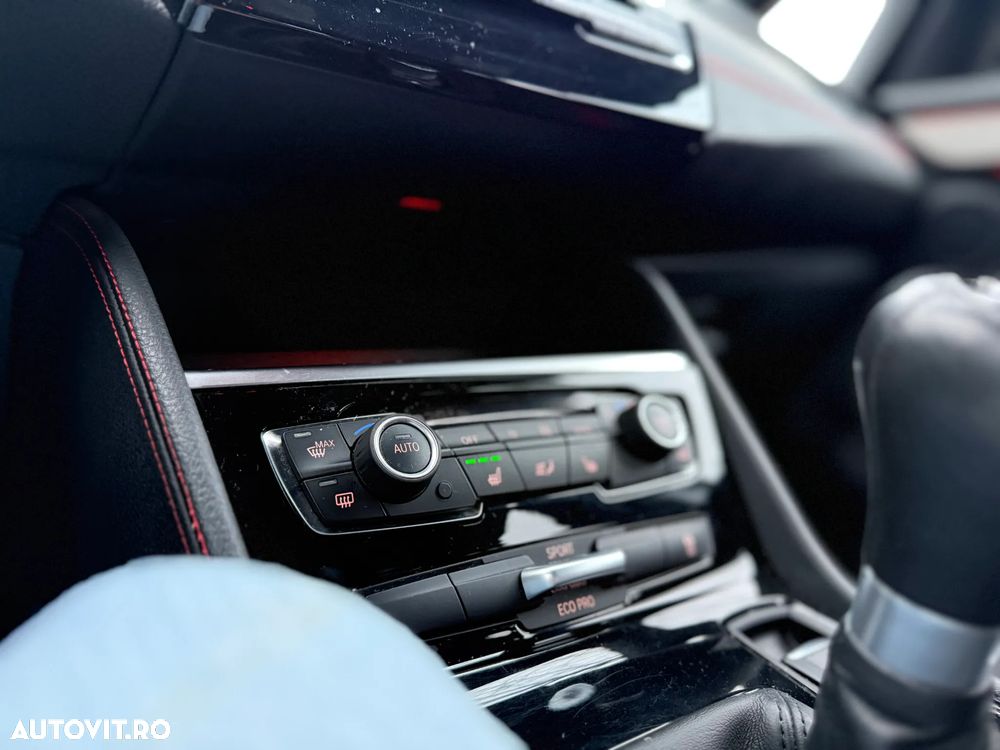 BMW Seria 2 218d - 38