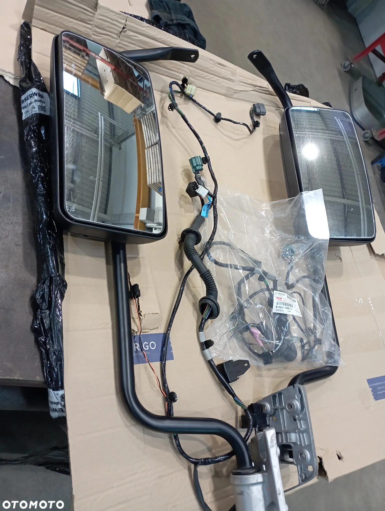 SZTYCA i LUSTERKO Isuzu serii N NPR NQR M L - 15