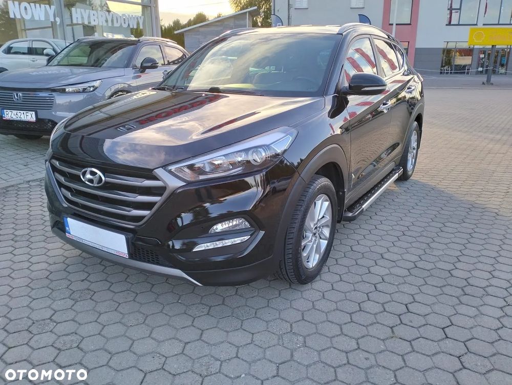 Hyundai Tucson 1.7 CRDI BlueDrive Style 2WD - 1