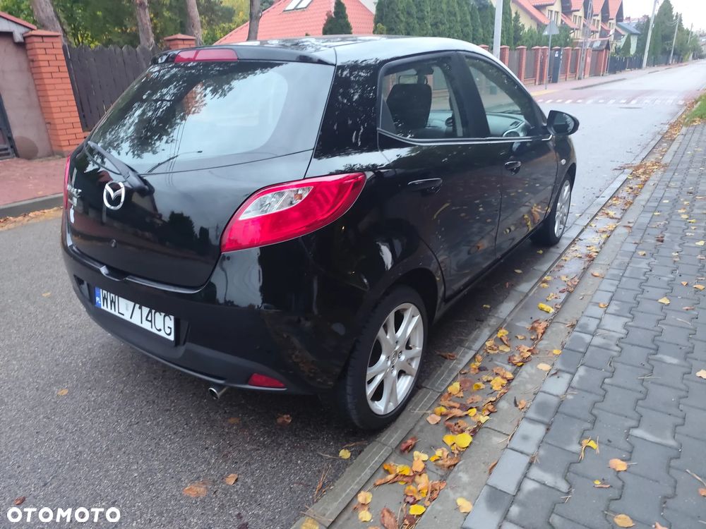 Mazda 2 - 16