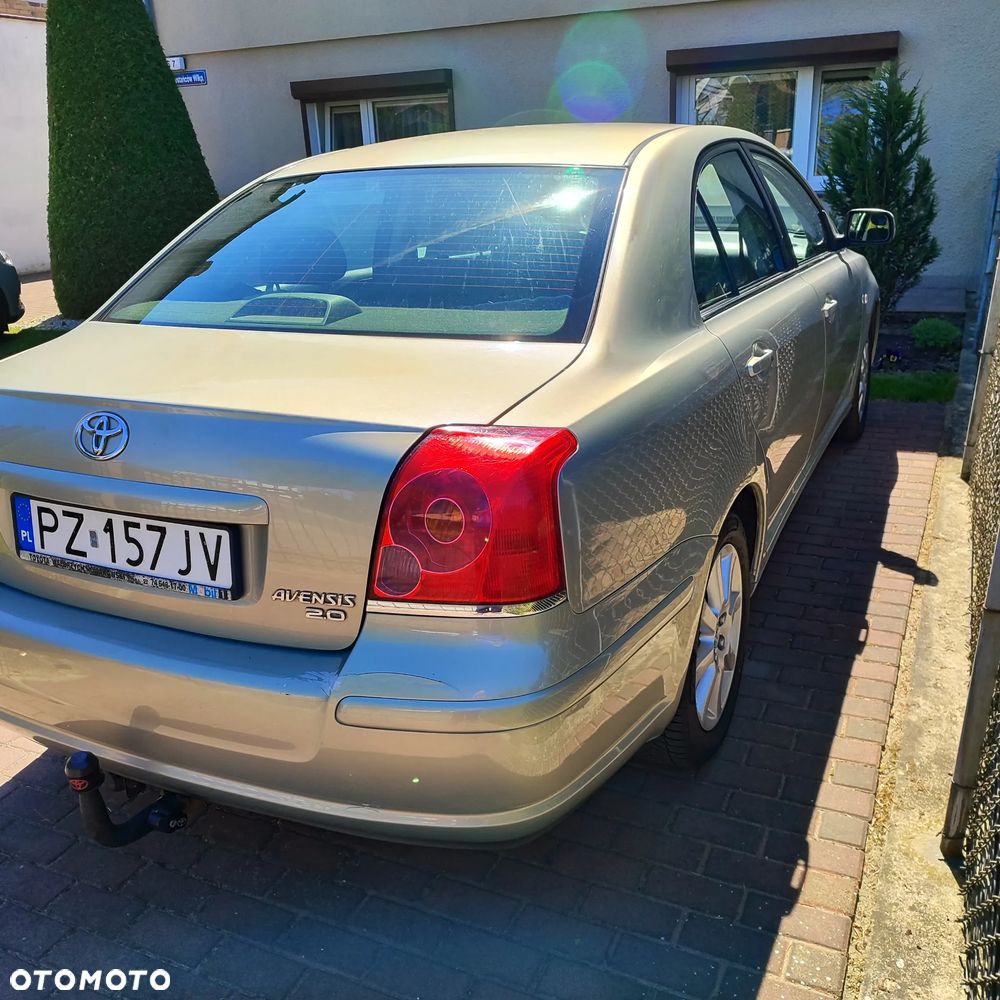 Toyota Avensis 2.0 VVT-i Sol - 7