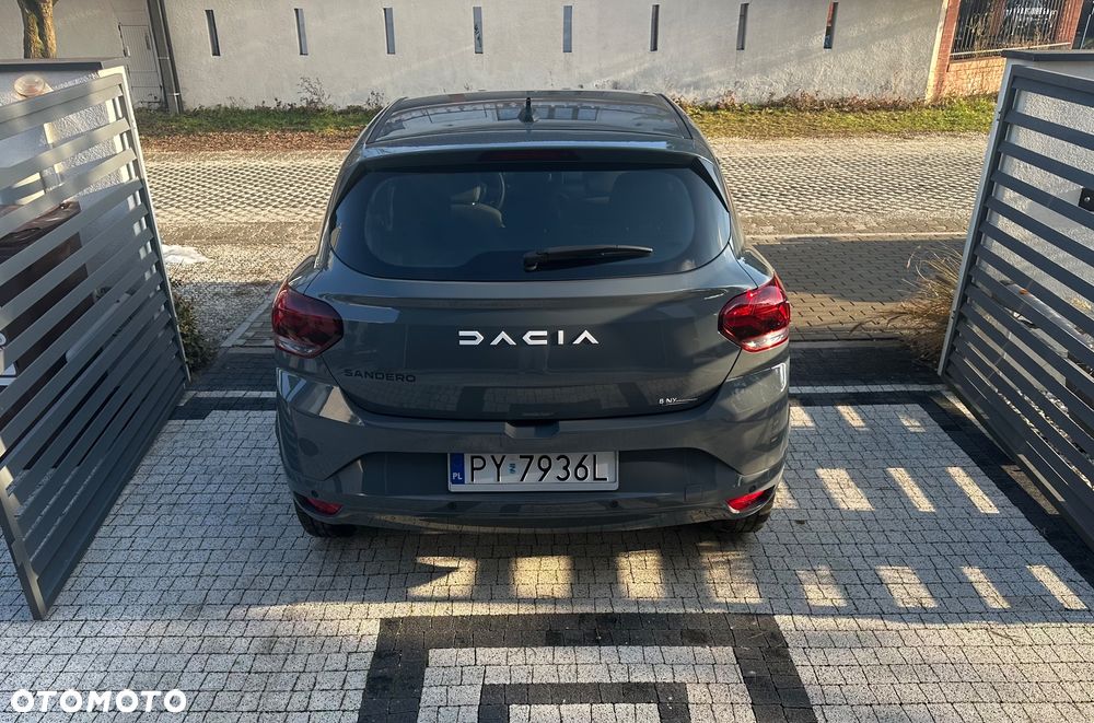 Dacia Sandero SCe 65 Essential - 6