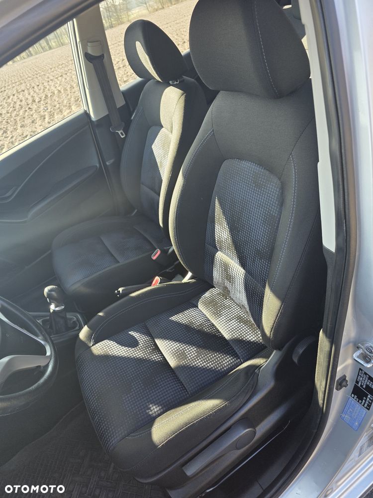 Hyundai ix20 - 8