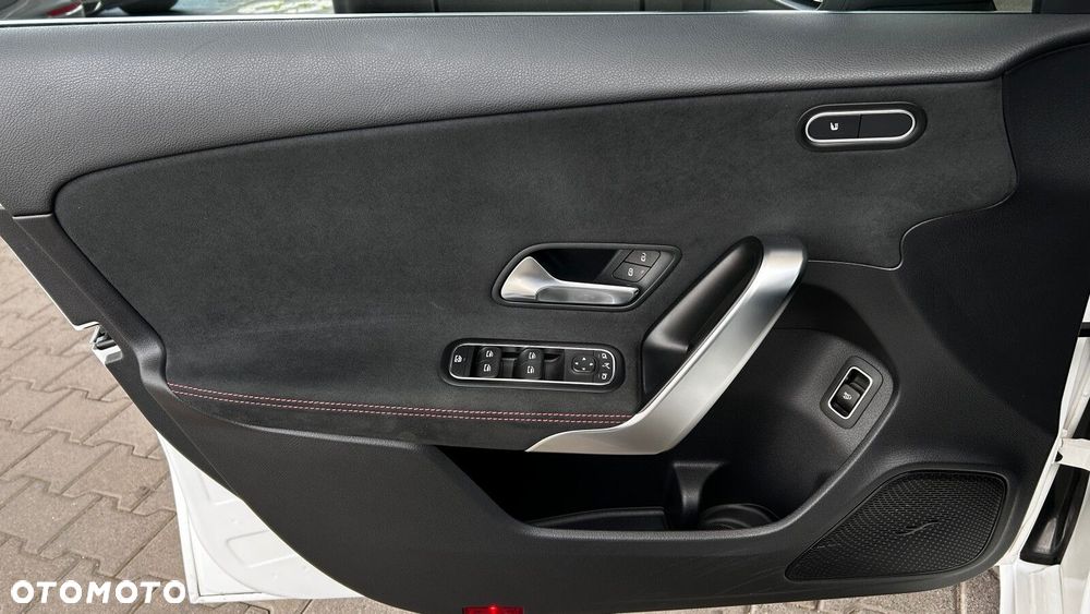 Mercedes-Benz Klasa A 200 AMG Line 7G-DCT - 10