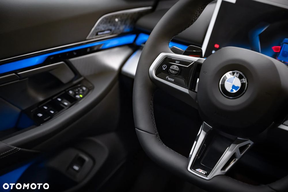 BMW Seria 5 540d xDrive mHEV M Sport - 35