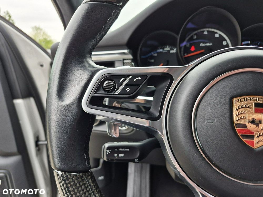 Porsche Macan - 35