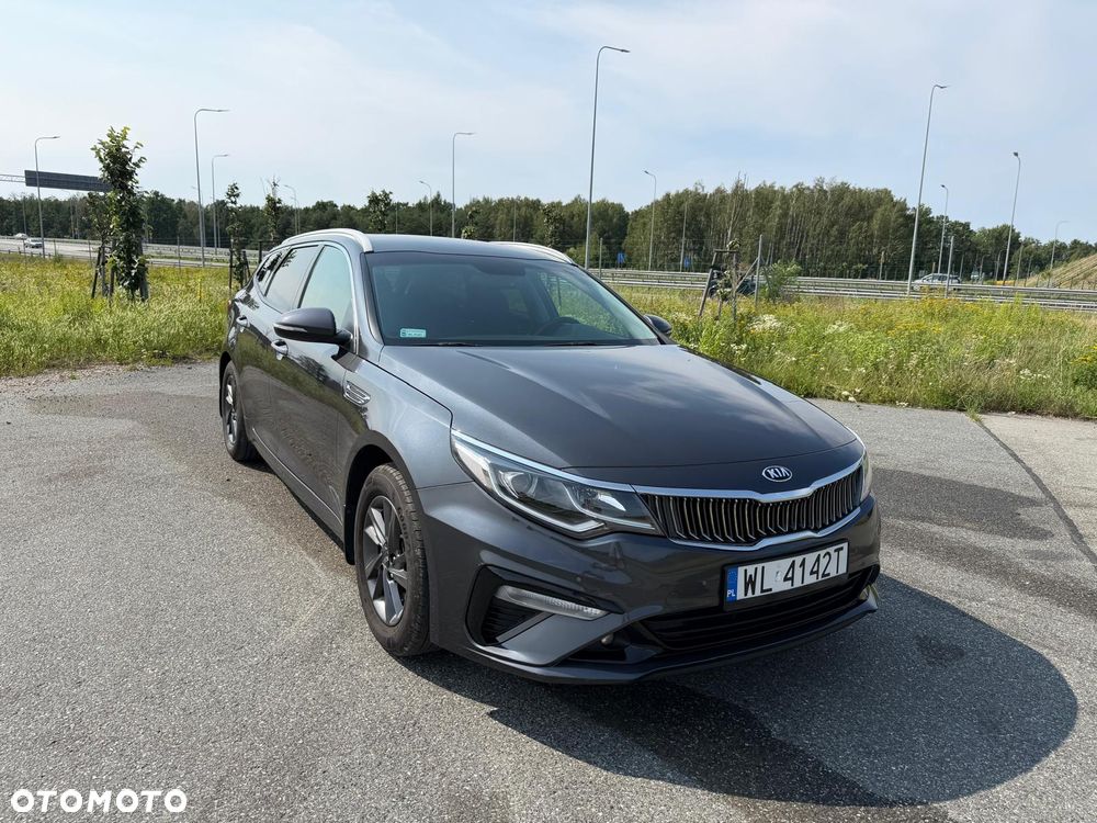 Kia Optima 2.0 M - 10