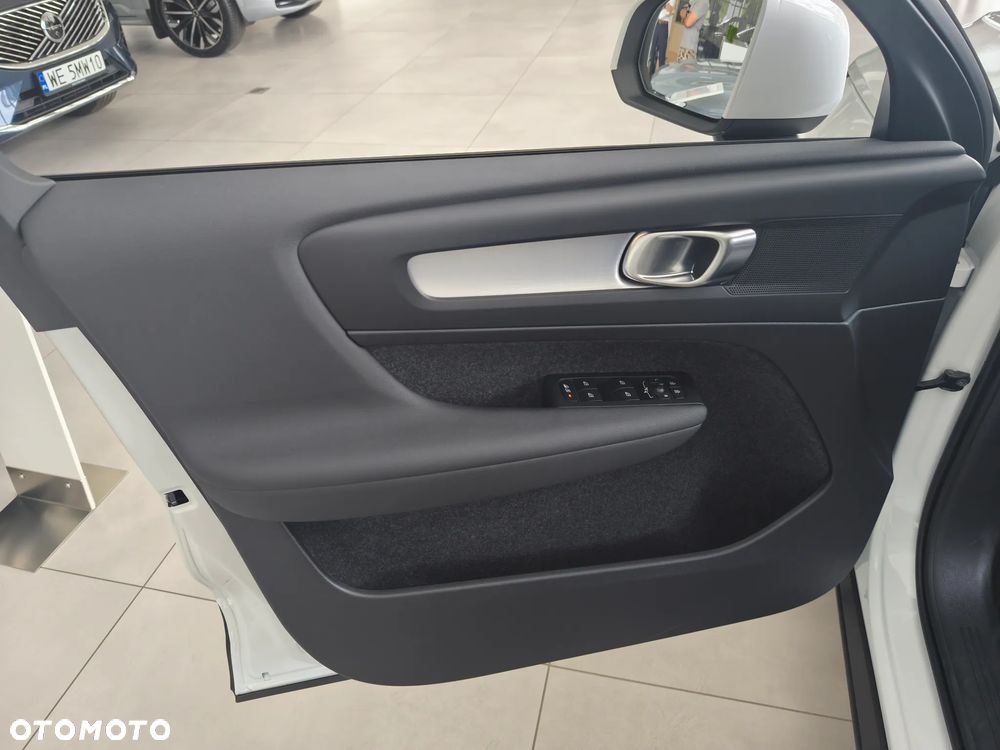 Volvo XC 40 B3 Core - 15