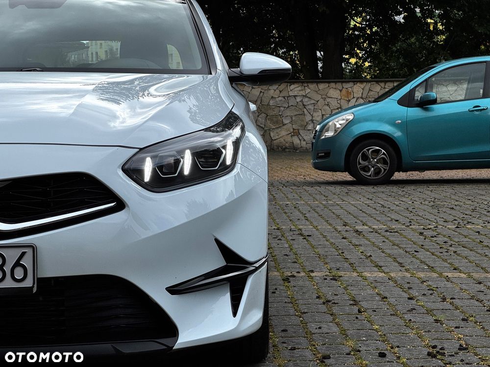 Kia Ceed 1.6 CRDi mHEV L DCT - 39
