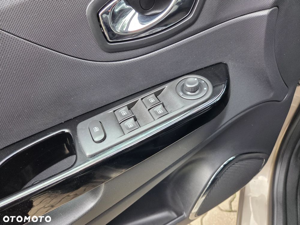 Renault Captur ENERGY TCe 120 EDC Dynamique - 23