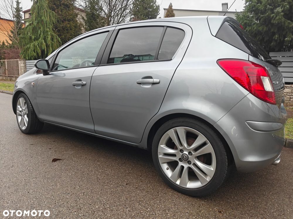 Opel Corsa 1.4 16V Edition - 8