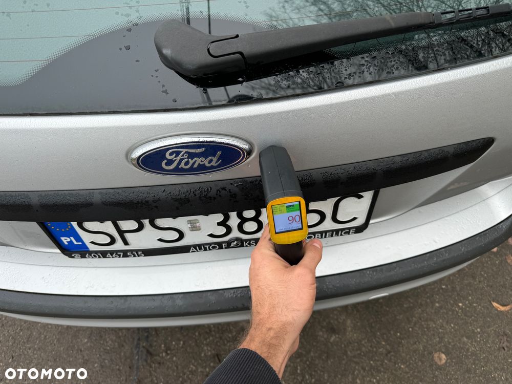 Ford Focus 1.6 16V Trend - 11