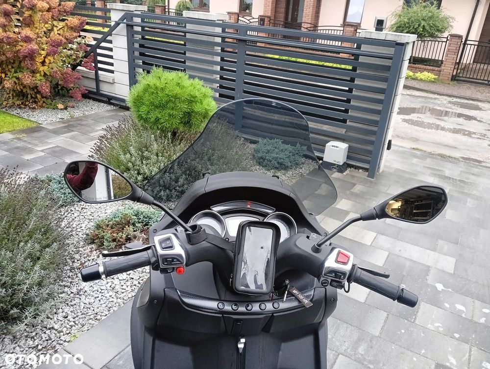 Piaggio MP-3 - 6