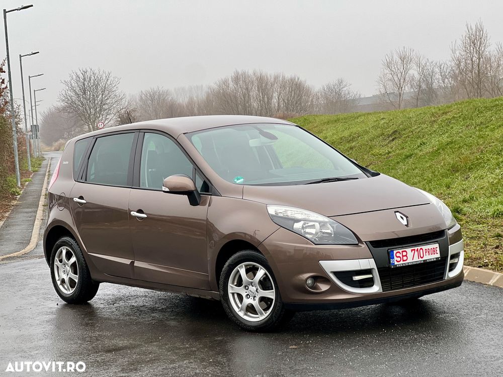 Renault Scenic TCe 130 Dynamique - 1