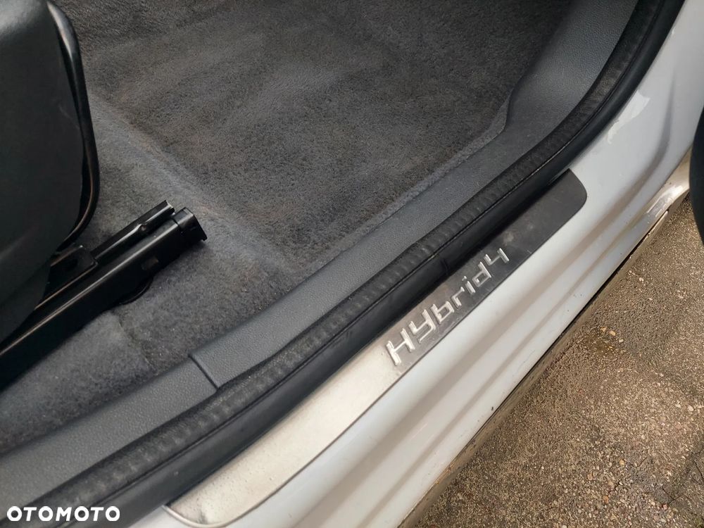 Peugeot 3008 Hybrid4 - 16