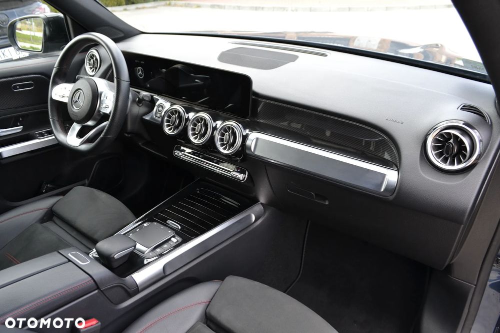 Mercedes-Benz GLB 220 d AMG Line 8G-DCT - 35