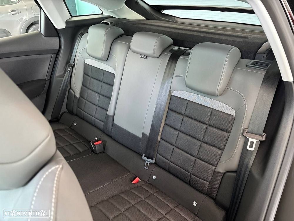 Citroën C4 1.2 Hybrid Plus e-DSC6 - 10