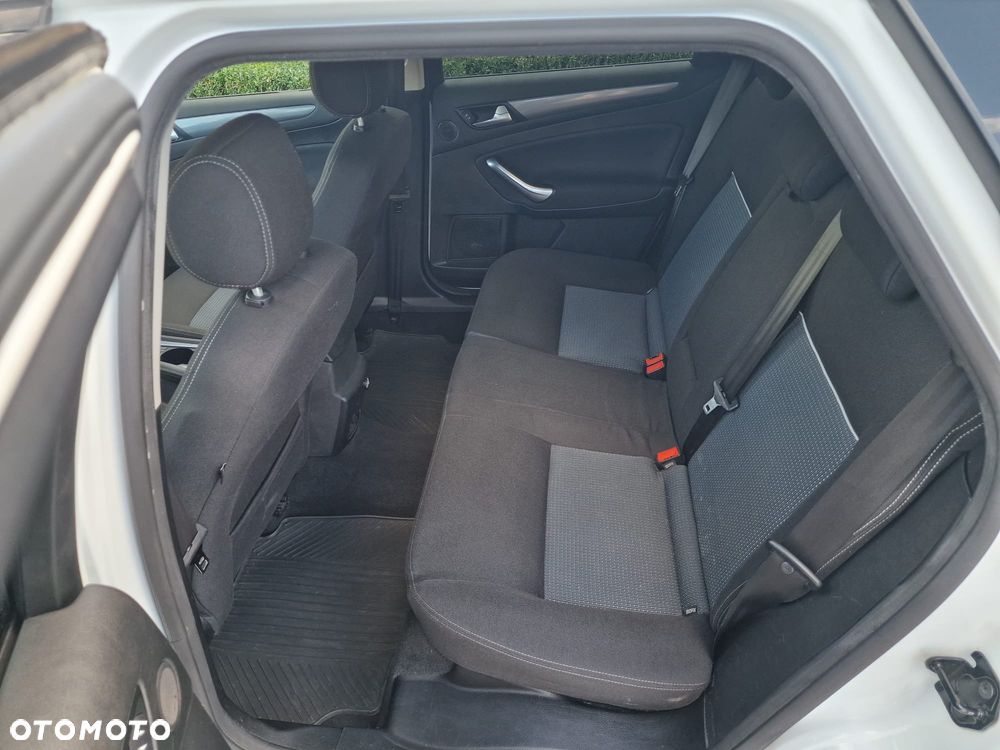 Ford Mondeo 2.0 TDCi Champions Edition - 21