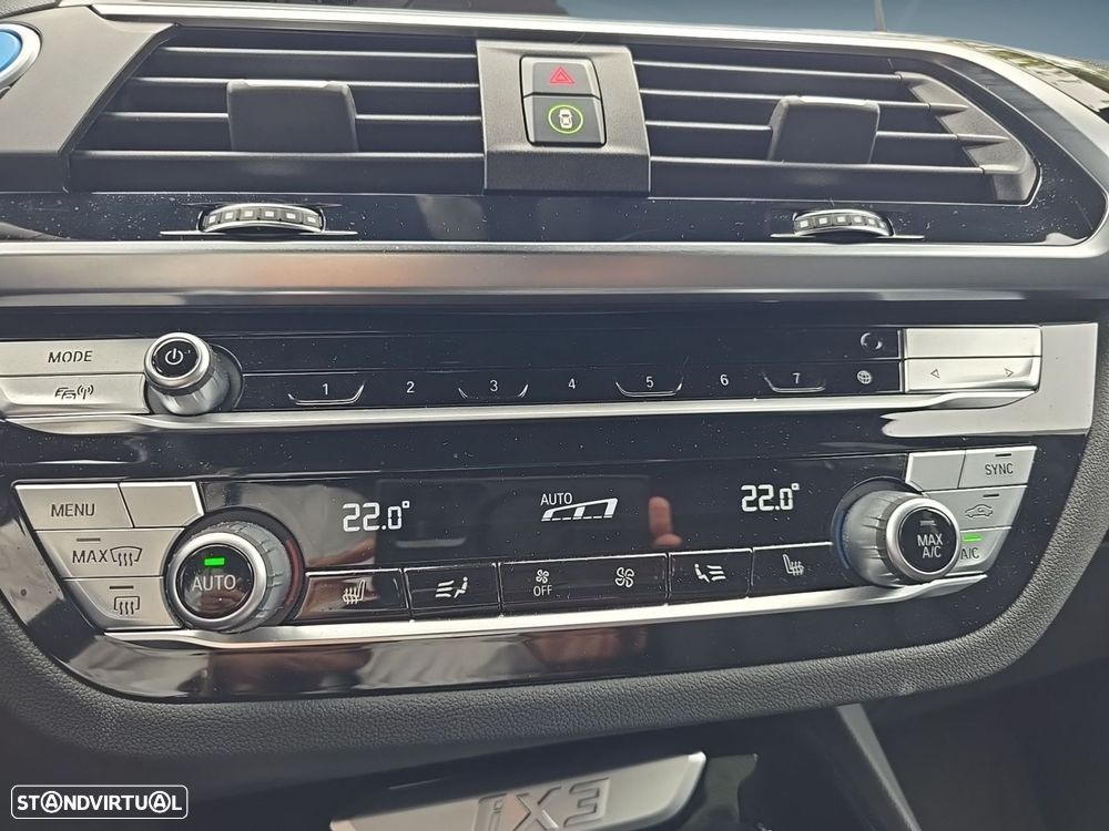 BMW iX3 Inspiring - 29
