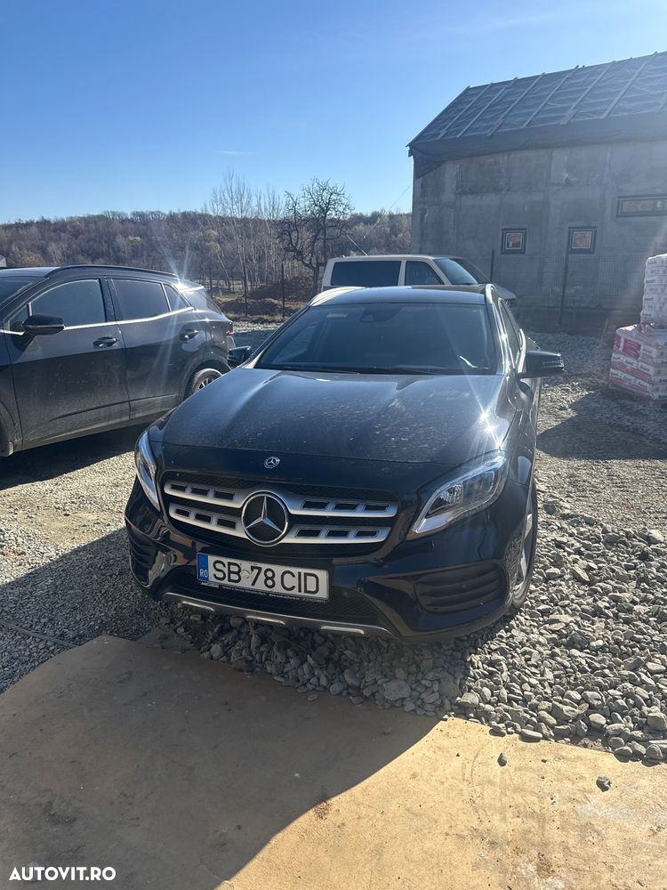 Mercedes-Benz GLA 200 7G-DCT - 1