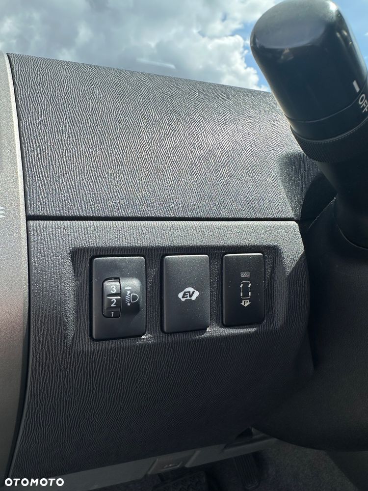 Toyota Prius 1.5 VVT-i Sol (nav) - 14