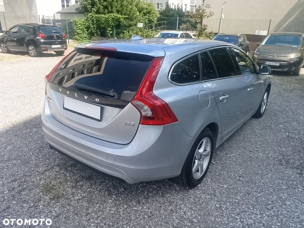 Volvo V60 D3 Geartronic Momentum - 4