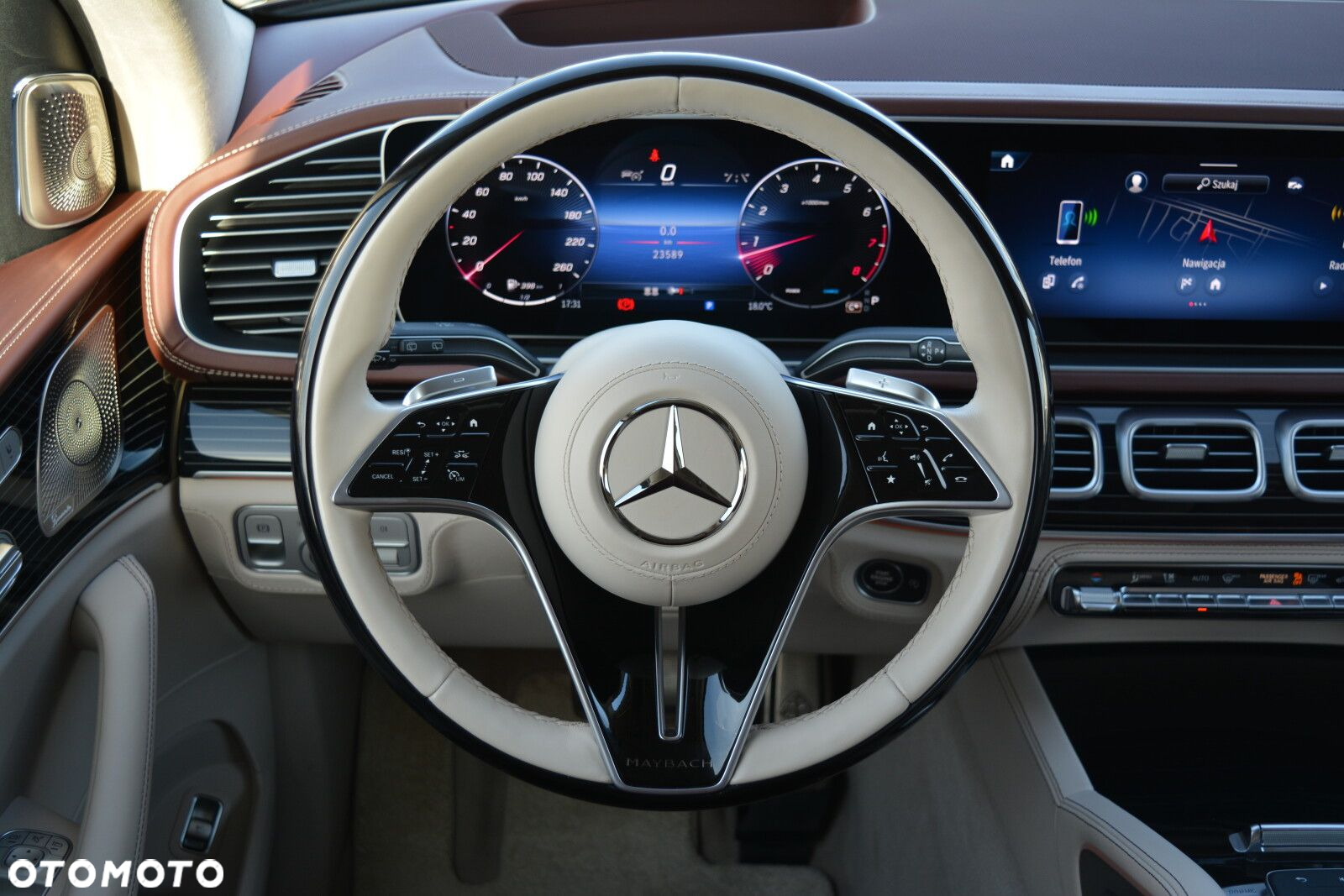 Mercedes-Benz GLS - 18