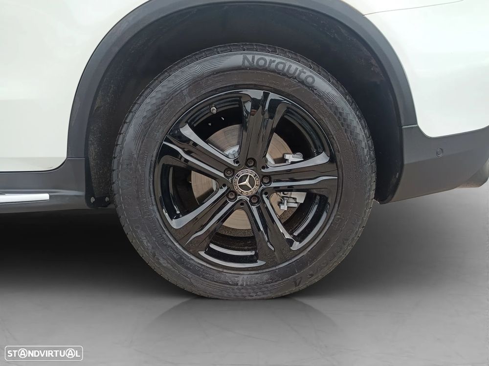 Mercedes-Benz GLC 250 d 4Matic 9G-TRONIC Exclusive - 24