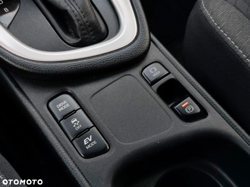 Toyota Yaris 116 1.5 VVT-i Business Edition - 31