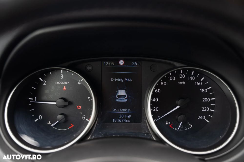 Nissan Qashqai 1.5 DCI N-CONNECTA - 28