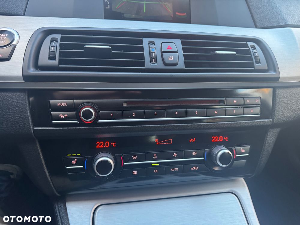 BMW Seria 5 520d BluePerformance - 37