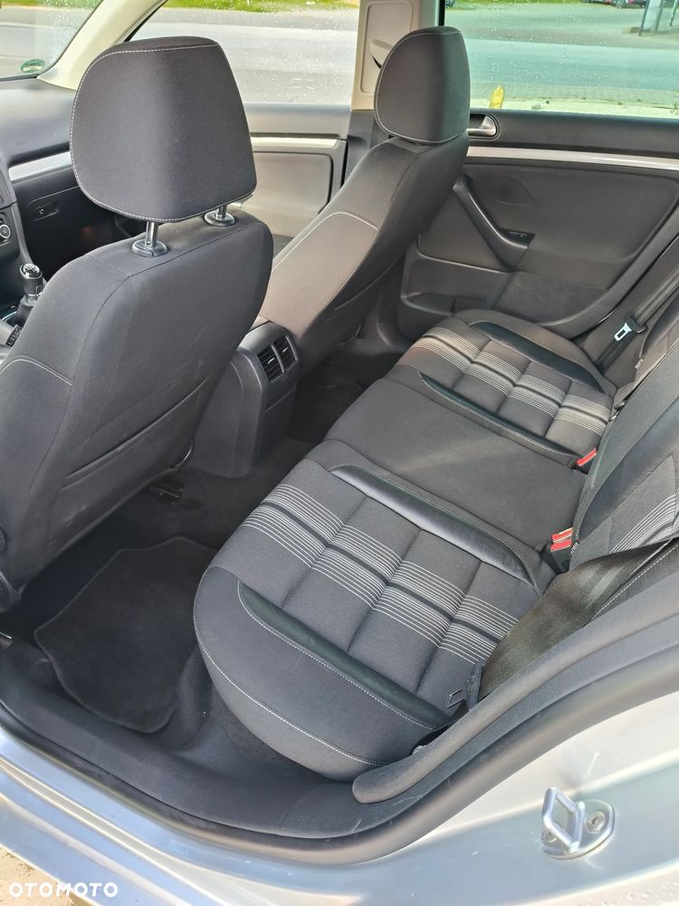Volkswagen Golf 1.6 TDI BlueMotion Technology Comfortline - 11