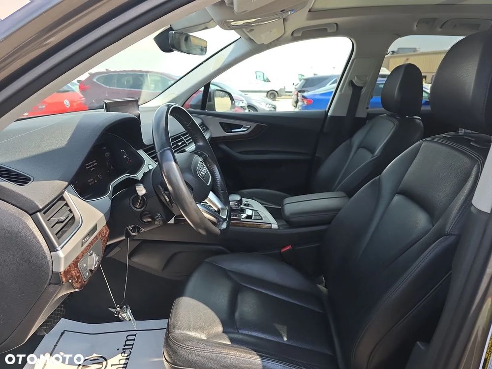 Audi Q7 3.0 TFSI Quattro Tiptronic - 7