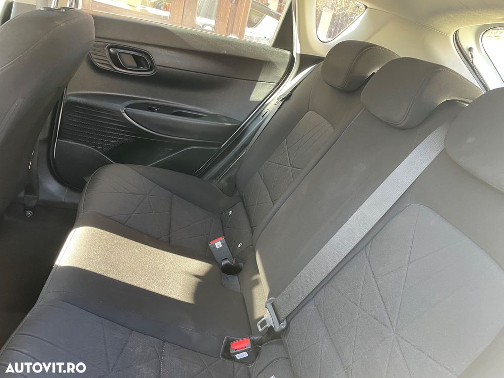 Hyundai Bayon 1.0 T-GDI Intro - 13