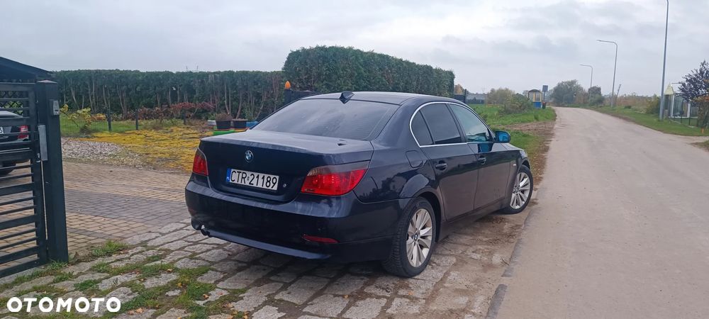 BMW 5 Series 2004 photo 4