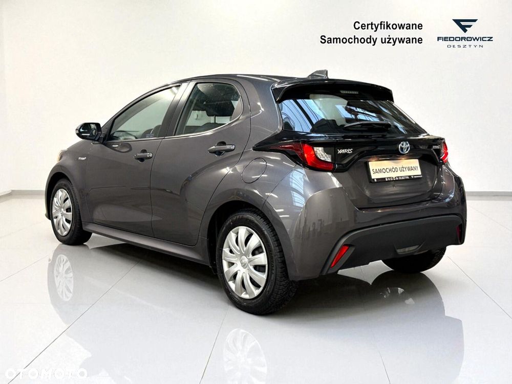 Toyota Yaris - 6