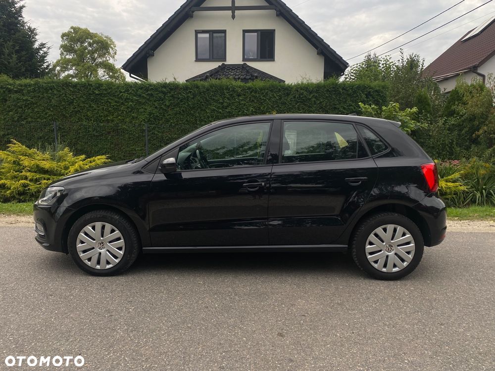 Volkswagen Polo 1.4 TDI (Blue Motion Technology) Comfortline - 24
