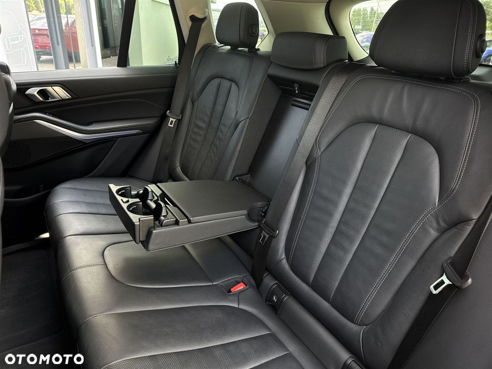 BMW X5 xDrive25d - 24